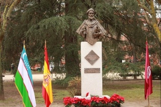 Мадриднинг Комплутенсе университети ҳудудида буюк аждодимиз Муҳаммад Хоразмий ҳайкали ўрнатилди