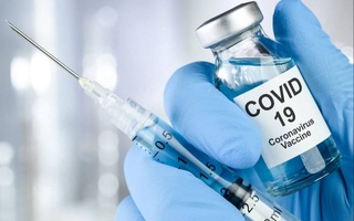 ВОЗ: польза вакцин от COVID-19 превышает возможный риск осложнений