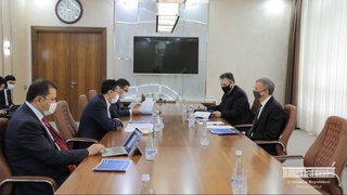 Министр финансов встретился с Чрезвычайным и Полномочным Послом США