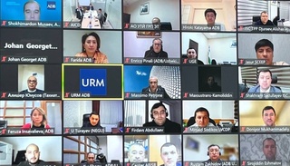 Обсуждены перспективы инвестиционного сотрудничества с АБР