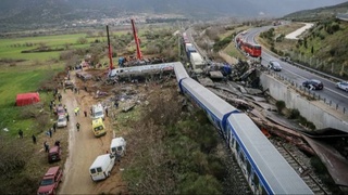 Число жертв железнодорожной катастрофы в Греции стали 36 человек