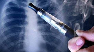 Выявлены новые опасности для молодежи электронных сигарет