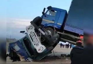 В Самарканде произошло столкновение двух железных гигантов