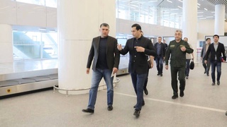 Заместитель Премьер-министра Узбекистан С. Умурзаков провел встречу с предпринимателями и экспортерами Самаркандской области