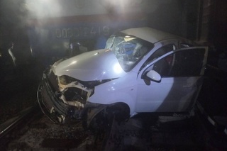 Дрифт қилган “Nexia 3” поезд тагида қолди