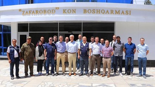 Представители французской компании посетили Государственное предприятие «Навоийуран»