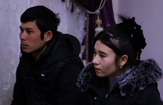 Зарбдорда ота-онасидан эрта айрилган ёшга уй берилди