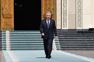 Ўзбекистон Президенти расмий ташриф билан Хитойга жўнаб кетди