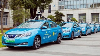 Первые «Роботакси» начали возить жителей китайского Уханя