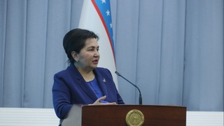 Senat raisi ishtirokida viloyatda ayollar masalasi tanqidiy tahlil etildi