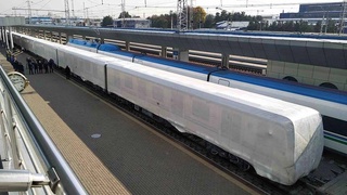 В Ташкент прибыла очередная партия из 20 российских вагонов метро