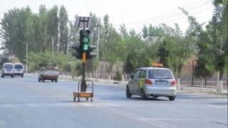 Дар Фарғона светофорҳои сайёре, ки бо ёрии батареяи офтобӣ кор мекунанд, насб карда мешаванд