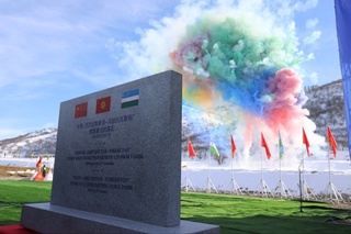 Қытай - Қырғызстан - Өзбекстан темир жолының қурылысына старт берилди