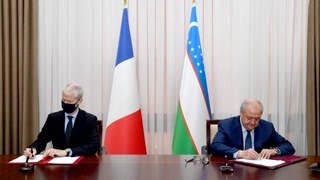 Abdulaziz Kamilov meets with the Minister Delegate for Foreign Trade and Economic Attractiveness of France