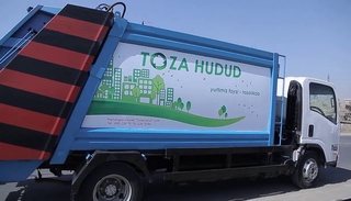 Respublikamiz hududining necha foizi maishiy chiqindilarni to'plash va tashish xizmatlari bilan qamrab olingan?