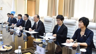 «Узбекнефтегаз»: состоялась встреча с руководством китайской корпорации по страхованию экспортных кредитов
