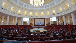 “Fuqarolarning davlat pensiya taʼminoti toʻgʻrisida”gi hamda Mehnat kodeksiga oʻzgartish va qoʻshimchalar kiritilmoqda