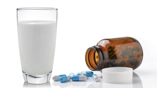 Чем нельзя запивать лекарства, рассказали специалисты