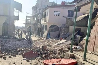 Гаитидаги зилзила қурбонлари сони 1900 дан ошди