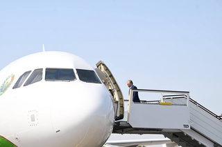 President Shavkat Mirziyoyev departs for Khorezm