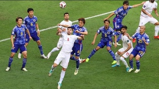 Япония вылетела от Ирана после гола с пенальти Алирезы Джаханбахша