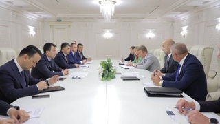 Вазири ВССХ дурнамои рушди ҳамкории байнибонкиро бо роҳбарияти Бонки рушди Беларус баррасӣ кард