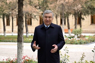 Президентимиз Самарқандда ёшлар билан мулоқот қилди