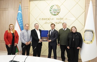 Исроил Давлати Адвокатлар уюшмаси билан ҳуқуқий алоқалар мустаҳкамланади