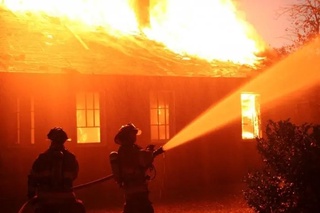 Чилонзордаги омборхонада ёнғин содир бўлди