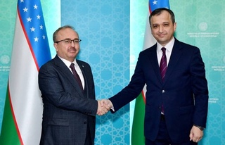 Туркия Маориф жамғармаси раҳбари билан учрашув бўлиб ўтди