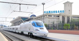 Байни Самарқанд ва Тошканд хатсайрҳои иловагии қатораи баландсуръати “Афросиёб” ба роҳ монда мешавад