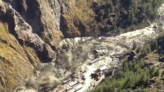 Ҳиндистонда муз бўлаги қулаб тушиши натижасида…