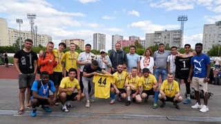 В Екатеринбурге прошел футбольный турнир памяти футбольной команды «Пахтакор-79»