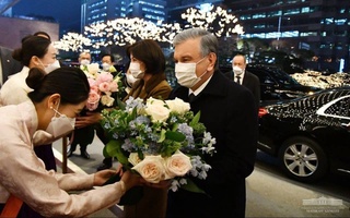 O‘zbekiston Respublikasi Prezidenti Seulga keldi