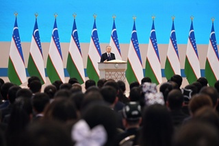 Yuksak bilimli, dunyoqarashi keng, zamonaviy fikrlaydigan, texnologik savodxon yoshlari koʻp boʻlgan yurtda tinchlik va taraqqiyot, oʻzaro jipslik hamisha barqaror boʻladi — Prezident