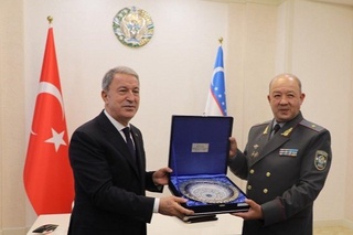 O‘zbekiston va Turkiya mudofaa vazirlari hamkorlikning joriy holati va istiqbollari haqida fikr almashdi