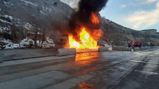 «Қамчиқ» довонида юк автомобили ёниб кетди