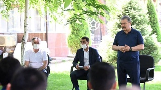 Президент АФУ Абдусалом Азизов встретился с представителями Национальной сборной