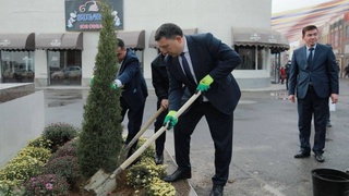 Кандидат в Президенты Нарзулло Обломуродов принял участие в благотворительной акции