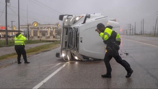 АҚШ: “Берил” тўфони туфайли 4 киши ҳаётдан кўз юмди