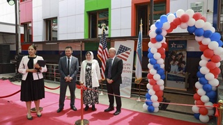 Дар Намангон «гӯшаи амрикоӣ» кушода шуд