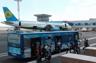 Чартер рейслардаги чипталар баҳоси, тикланаётган авиақатновлар ҳақида