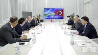 Жахонгир Артыкходжаев провел встречу с турецкими предпринимателями