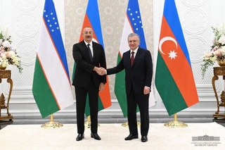Uzbekistan, Azerbaijan Presidents discuss the implementation of tasks to deepen practical cooperation