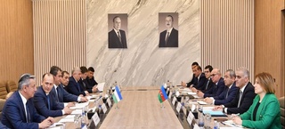 Транскаспий халқаро транспорт йўлаги орқали юк ташувлар ҳажмини ошириш масалалари муҳокама қилинди