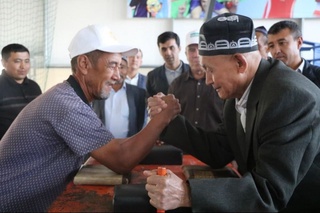 Белсенди нураныйлар ҳәр айда хошаметленеди