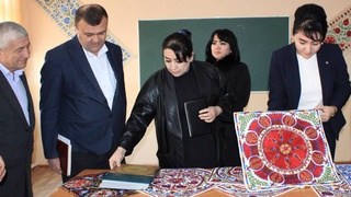 В Нуратинском районе открылась Школа национальной вышивки