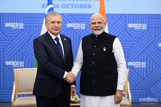 Leaders of Uzbekistan and India discuss issues of enhancing strategic partnership