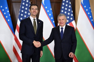 Президенти Ӯзбекистон самтҳои афзалиятноки ҳамкориро бо Эксимбанки ИМА муайян намуд