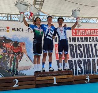 Велошоссе бойынша  «Qhramonmarash Grand pri»  жарысында күміс медаль жеңіп алды